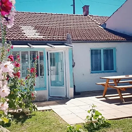 Maison De Vacances Familiale La Rochelle  Exterior photo